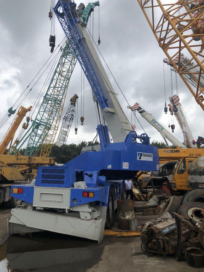 35 Tons Truck Crane Suitable for Construction Site and Workshop