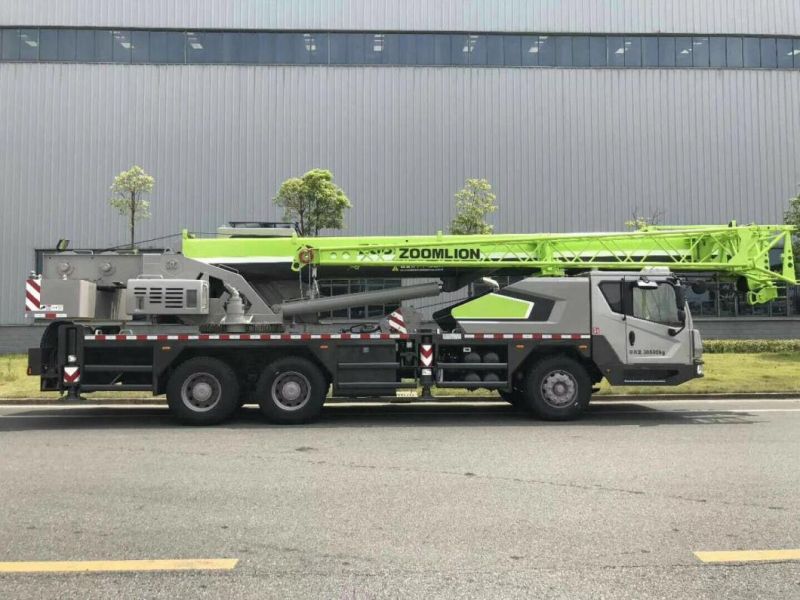 Zoomlion 30 Ton Truck Crane (ZTC300) with Euro VI Pick-up Crane for Sale