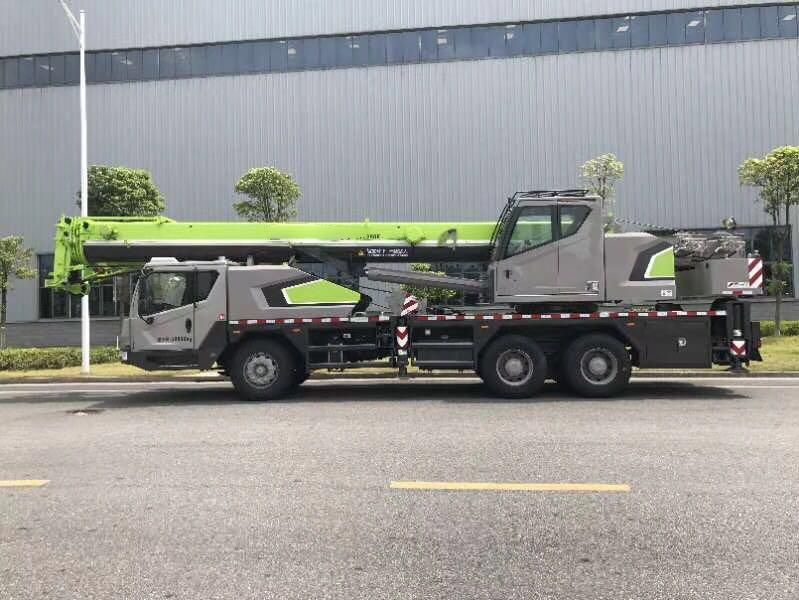 Zoomlion 25 Ton Truck Crane QY25V532