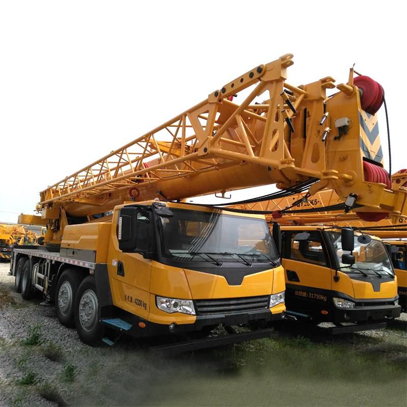 Heavy Duty Engineering Mobile Crane Truck 50 Ton