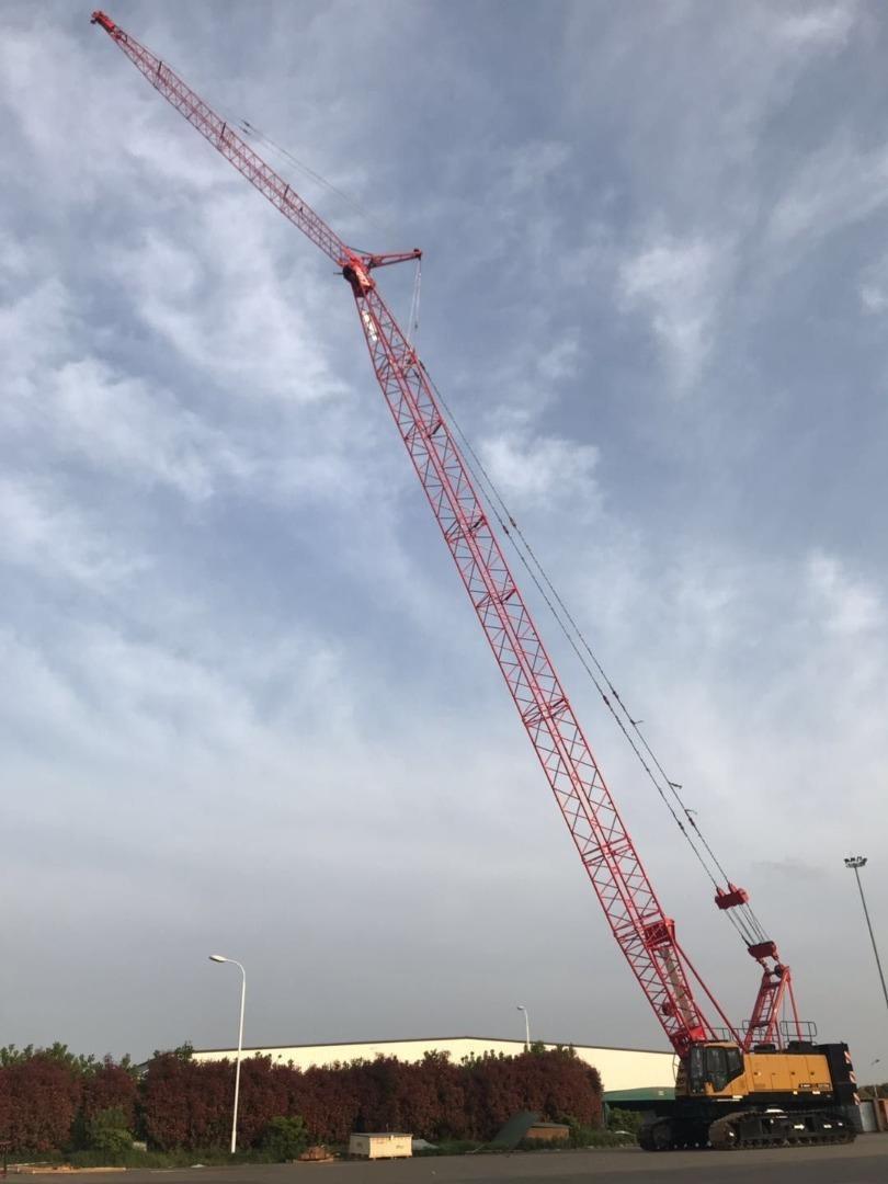 75ton Rated Load 57m Lifing Height Crawler Crane Scc750A