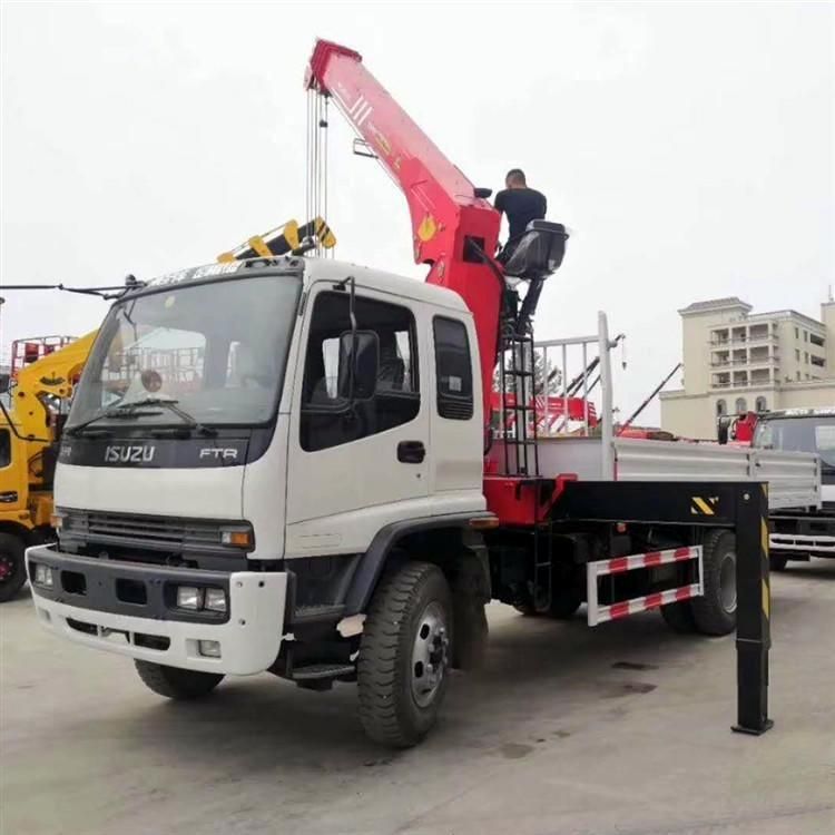 Japanese Brand 4X2 Brand Equipment Construction Material Transport 8tons Truck Mounted with Telescopic Boom Crane