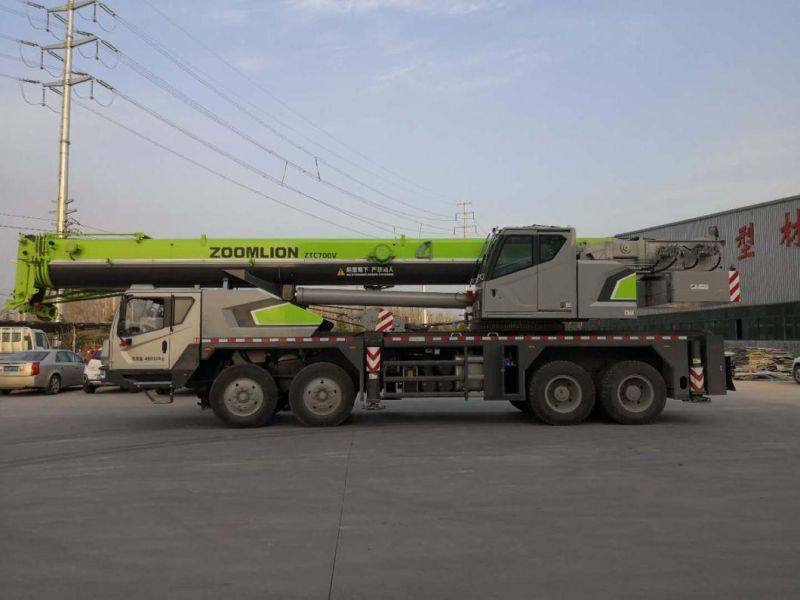 Qy80V552 Hydraulic Mobile Trucks with Crane Zoomlion Folding Boom