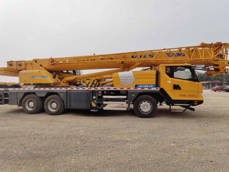 Right Hand Drive 25ton Truck Crane Xct25L5-Y Hydraulic Mobile Truck Crane