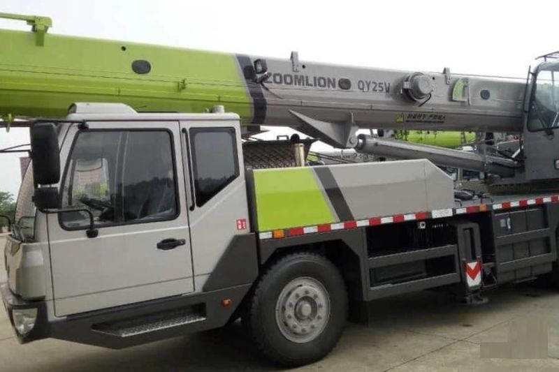 Zoomlion 60ton Telescope Hydraulic Truck Crane Ztc600V532