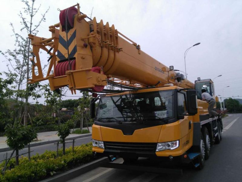 Low Price 50 Ton Truck Crane (QY50KA)