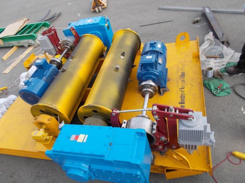Lifting Equipment Wireless Remote Control Gantry Crane with Hydraulic Grab Bucket