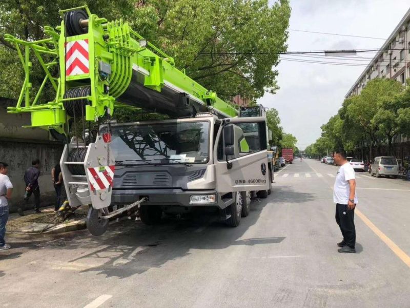 Zoomlion 70 Ton Truck Crane with Spare Parts (ZTC700)