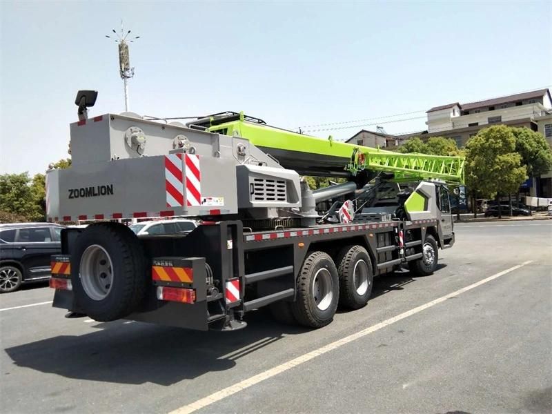 Zoomlion 25 Ton Mini Truck Mounted Crane Parts Telescopic Boom Crane Ztc250V552 Mobile Crane