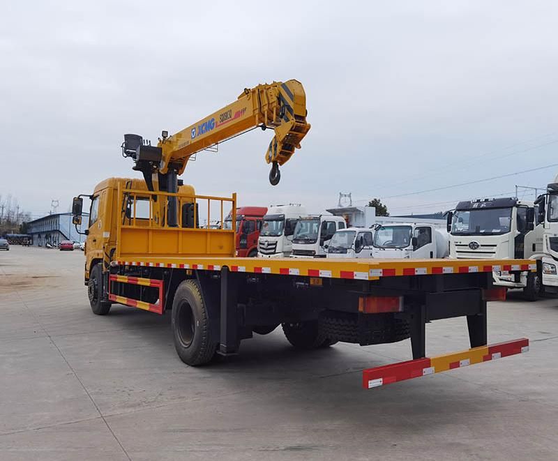 4X2 Dongfeng Boom Truck Mini Crane China Supplier