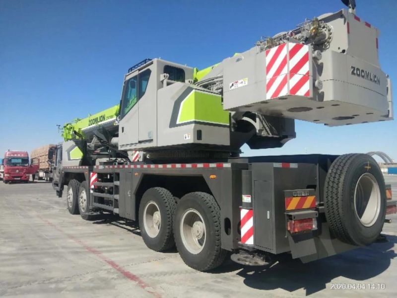 Zoomlion Ztc700V552 70ton Hydraulic Mobile Truck Crane in Stock