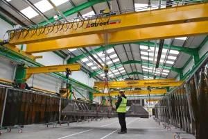 Professional Design Double Girder Overhead Crane with Heavy Duty