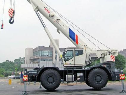 Zoomlion 75 Ton Hydraulic Rough Terrain Crane Price (RT75)