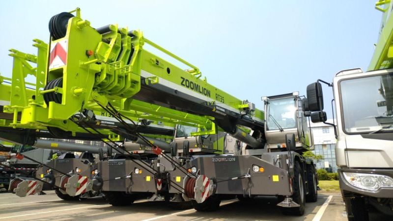 Zoomlion 30t Rough Terrain Crane Zrt300 with Lowest Price