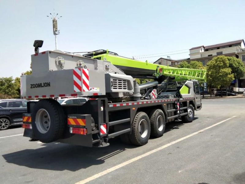 Zoomlion 25 Ton Mini Truck Mounted Crane Parts Telescopic Boom Crane Ztc250V552 Mobile Crane