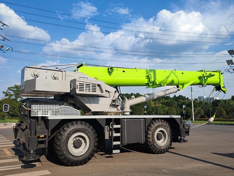 Zoomlion 40 Ton Mobile Crane Zrt400 Rough Terrain Crane