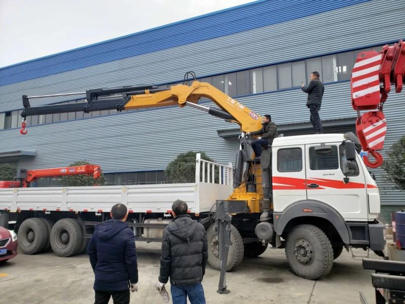 North Toward Heavy Truck Timber Transport Truck 8X4 Logging Truck with Folding Type International Famous Brand Crane