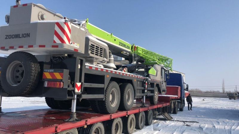 China Zoomlion 60 Ton Rough Terrain Crane Rt60