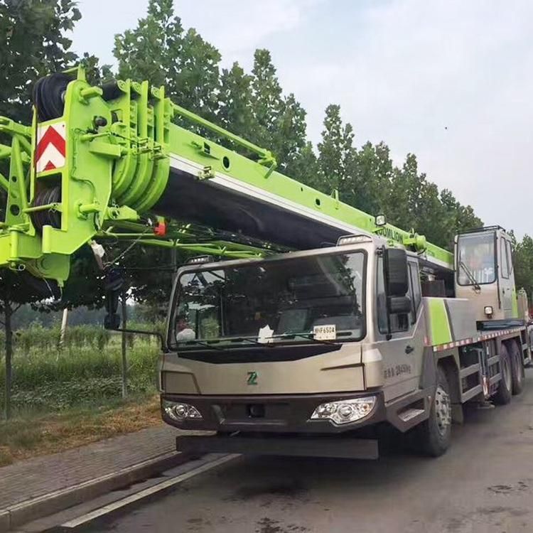20t Zoomlion Ztc200V451 China Brand Mobile Crane Truck