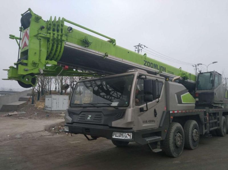 Zoomlion 55ton Mobile Truck Crane with 5 Booms for Sale