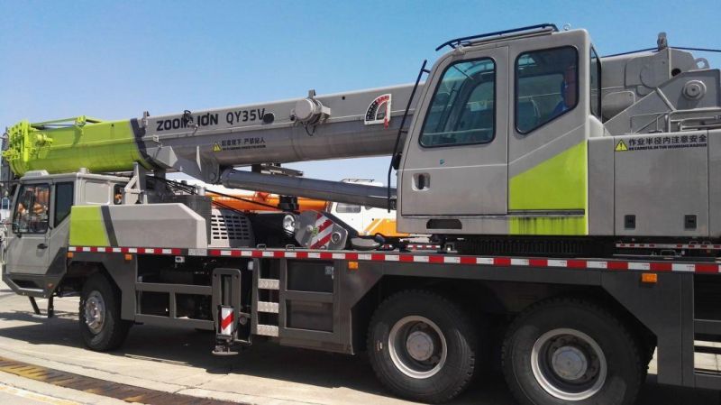 Zoomlion 16 Ton Small Mobile Crane Truck Crane (QY16V431R)