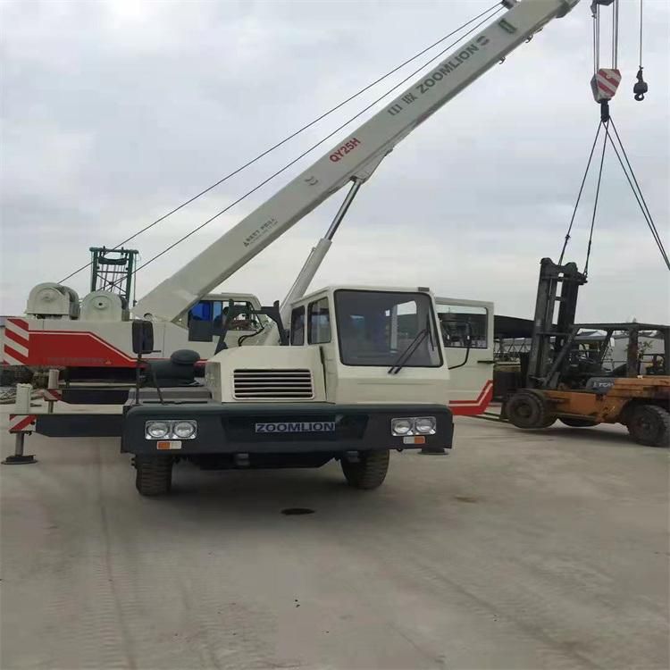 Hot Sale Zoomlion China Track Crane/Pickup Truck Crane 25ton 50ton Best Price for Sale