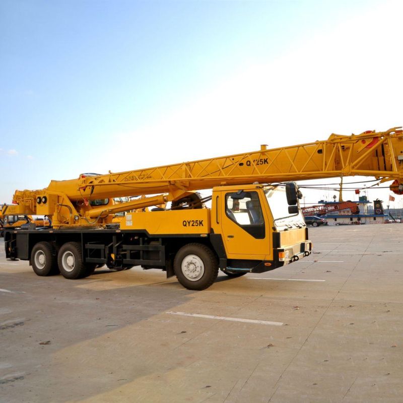 Xct25_M 25t Mobile Boom Truck Crane with Spare Parts