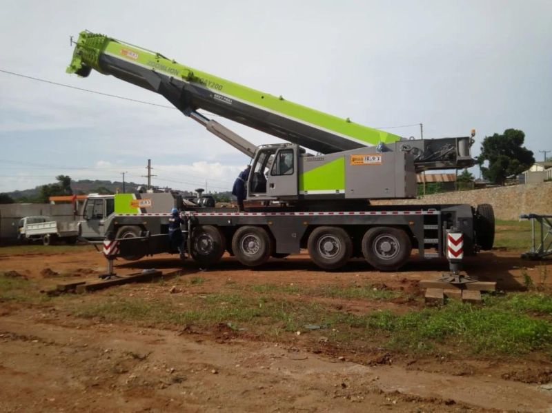 Zoomlion Zat2000V753 200 Ton All Terrain Crane with High Quality