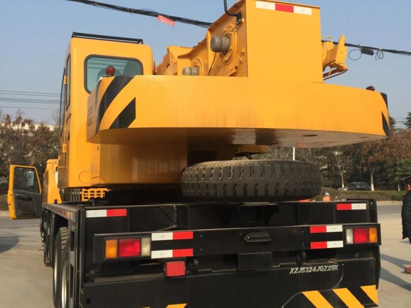 High Efficiency and Energy Conservation 25 Ton Truck Crane