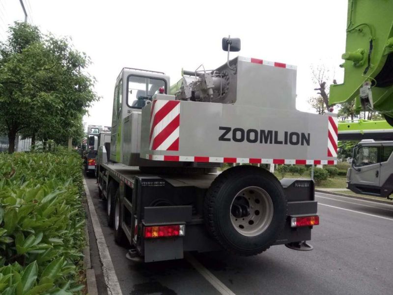 Zoomlion Lifting 30 Ton Hydraulic Mobile Crane (QY30V532)