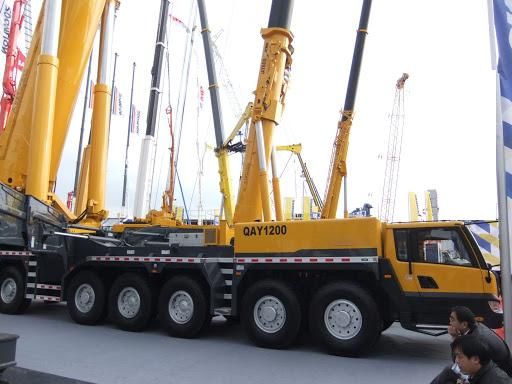 Heavy Duty 300 Ton All Terrain Crane Qay300