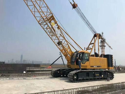 Xgc85 85 Ton Hoisting Machine Telescopic Boom Crawler Crane Price