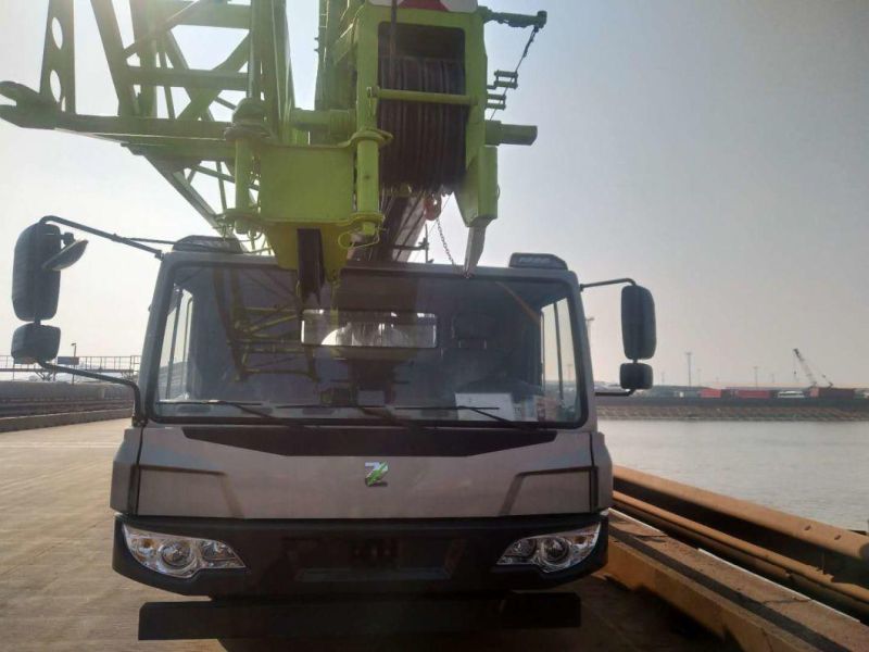 Zoomlion Small 25ton Mobile Truck Crane Ztc250V for Sale in Mongolia