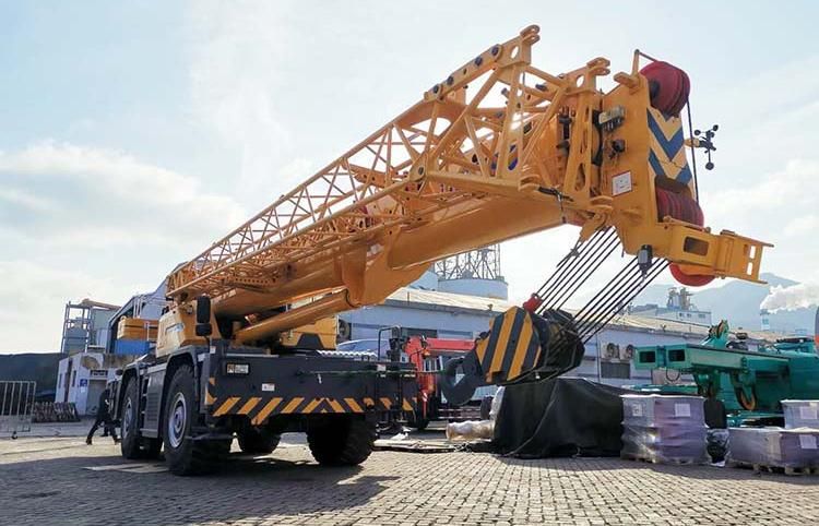 XCMG Official Xcr55L4 off Road Crane 50 Ton Rough Terrain Crane Price for Sale