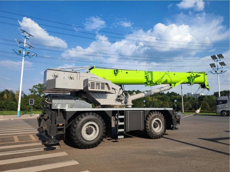 Zoomlion 40 Tons Four-Wheel Multi-Mode Steering Rough Terrain Crane Zrt400