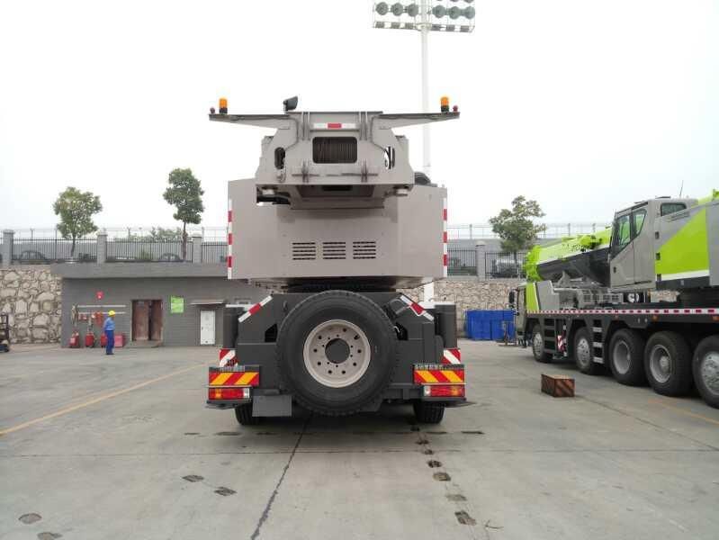 Zoomlion 100 Ton Heavy Truck Crane (ZTC1000V653)