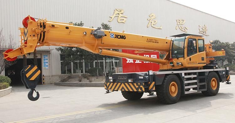 XCMG Official 25 Ton Rough-Terrain Crane Rt25 with Jib Stowed Under Boom