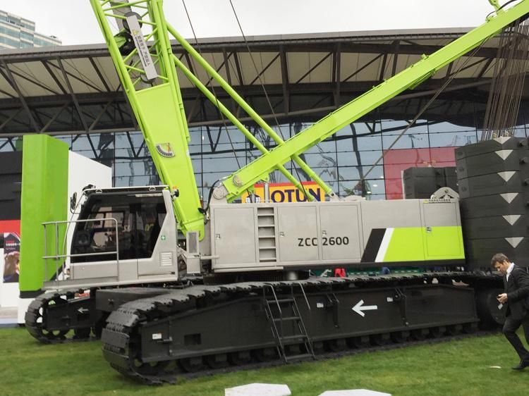 Zoomlion 260 Ton Crawler Crane with Good Price (ZCC2600)