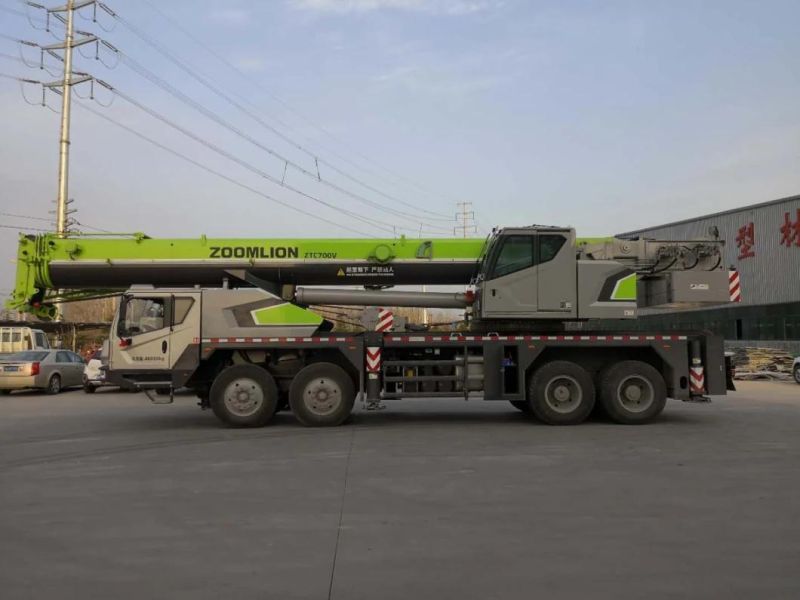 Zoomlion Best Service Ztc700V552 Hydraulic 60m Boom 100 Ton Mobile Jual Truck Cranes Bekas in Indonesia