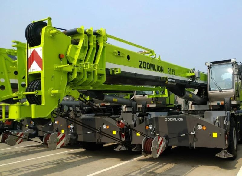 Zoomlion Rough Terrain Crane Zrt300 off Road Cranes 30ton