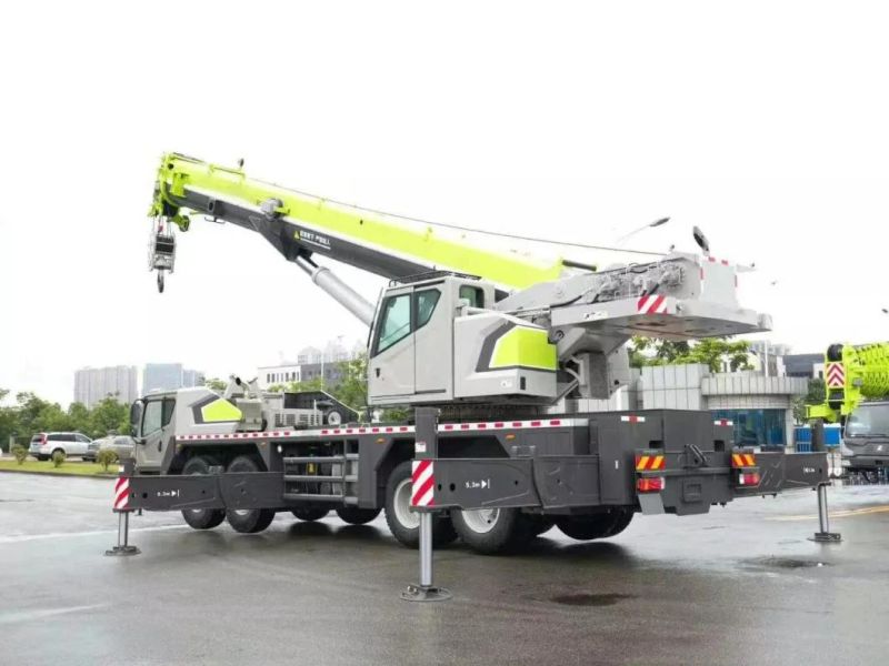 China 80 Ton with 5 Section Main Boom Hydraulic Truck Crane Ztc800V532 for Sale
