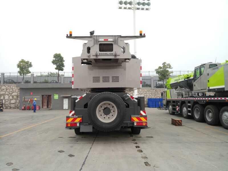 Zoomlion 110 Ton Truck Crane (QY110)