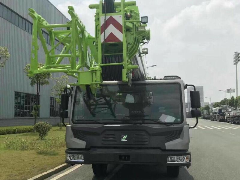 80ton Mobile Truck Crane Ztc800r542 with High Operating Efficiency