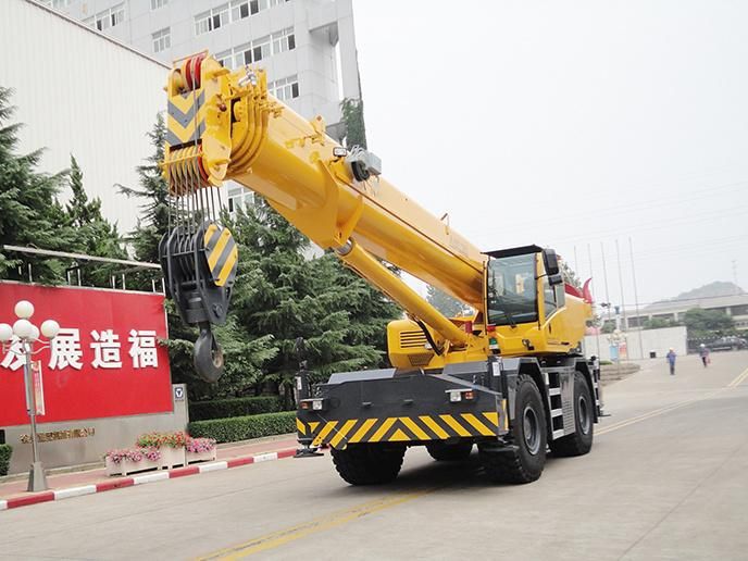 China Hot Sale 55ton Rough Terrain Crane Xcr55L5 Mobile Crane Price