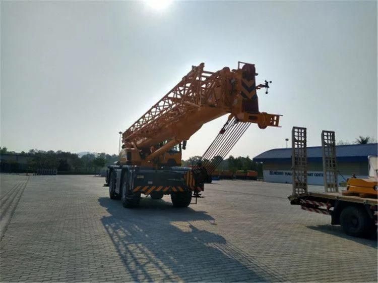 55ton 4 Wheels Rough Terrain Crane Xcr55L4 with Good Performance