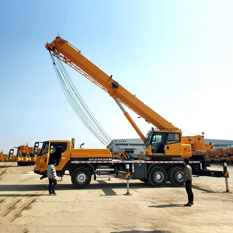 Xct25_M 25t Mobile Boom Truck Crane with Spare Parts