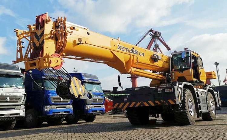 XCMG Official Xcr55L4 off Road Crane 50 Ton Rough Terrain Crane Price for Sale