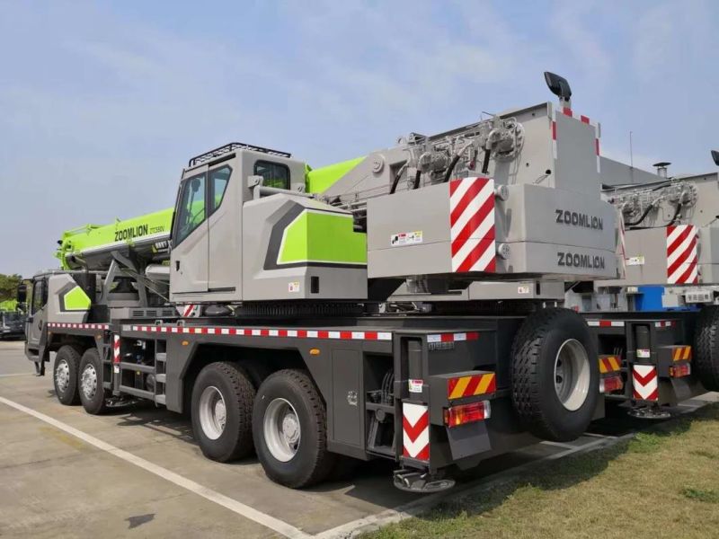Used Zoomlion 30ton Truck Crane Qy30V532.9 in Brazil