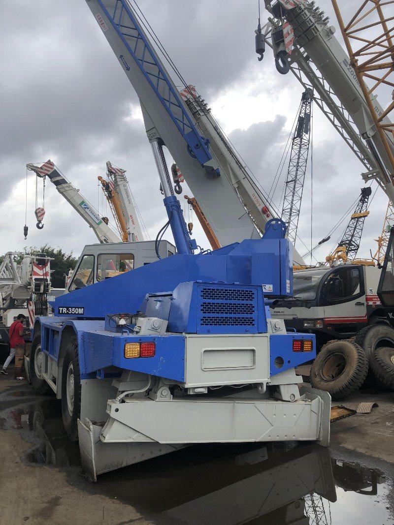 35 Tons Truck Crane Suitable for Construction Site and Workshop