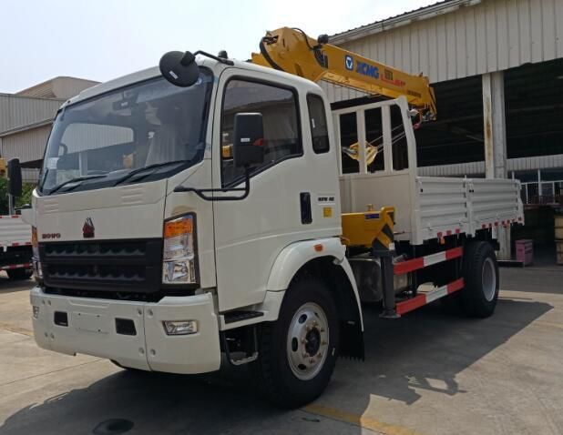 Sinotruk HOWO 4X2 6X4 8X4 3.2t 5t 6.3t 10t 12t Telescopic Folded Hiab Mounted Crane Construction Equipment Crane Mounted Truck